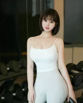 丰乳肥臀的天然炮架