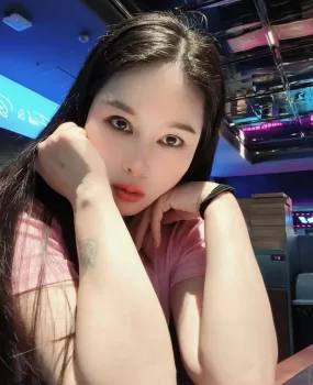 妖娆的大奶幺妹