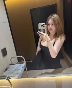 丰满嫩妹服务一流