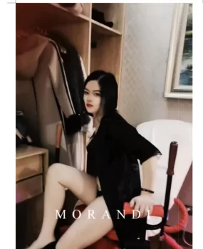 花名小曼，水多活好