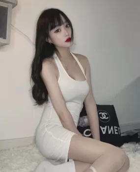 新品上市粉嫩水多妹妹