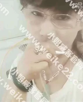 东丽训海路戴眼镜的熟女口活很棒