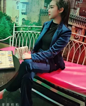 城关雁滩附近护校学生