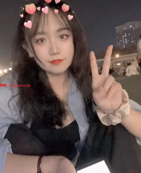 上海在校00后学生求操，真实，外面欠下巨债不得不出台